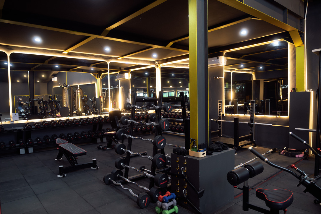 Free Weights · Dumbbells