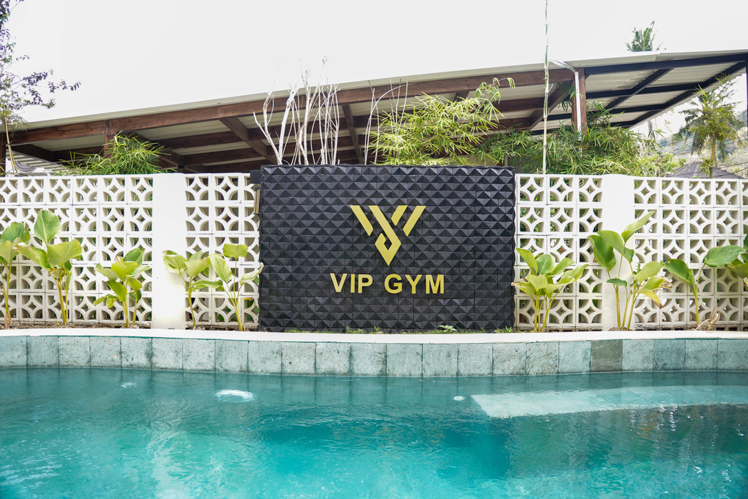 Pool · VIP Wellness Residence